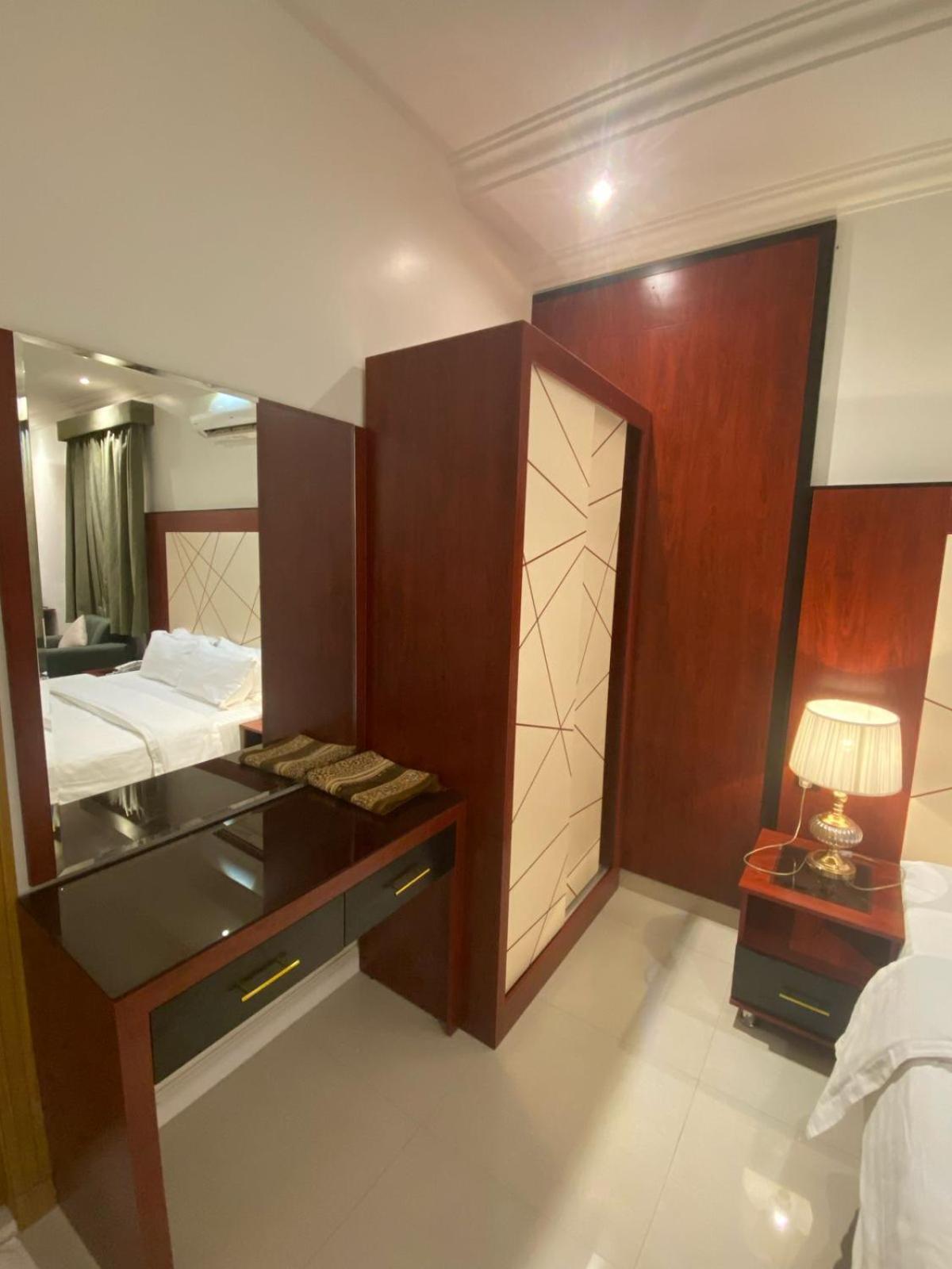 Al Joon Hotel 利雅德 外观 照片