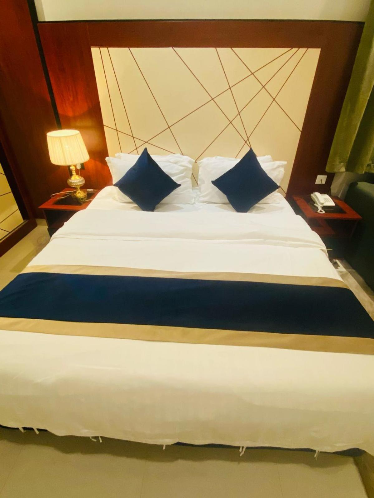 Al Joon Hotel 利雅德 外观 照片